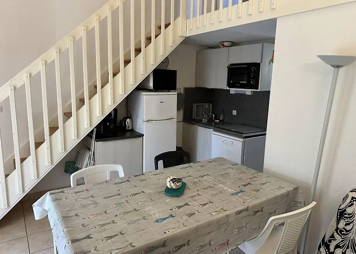 Holidayland 302 T3 Mezzanine 8 Couchages Climatise ناربون بلاج